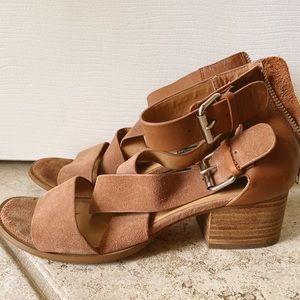 Size 8 Steve by Steve Madden Leather and Suede Strappy Sandal